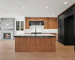 угловая кухня с островом Андерсон